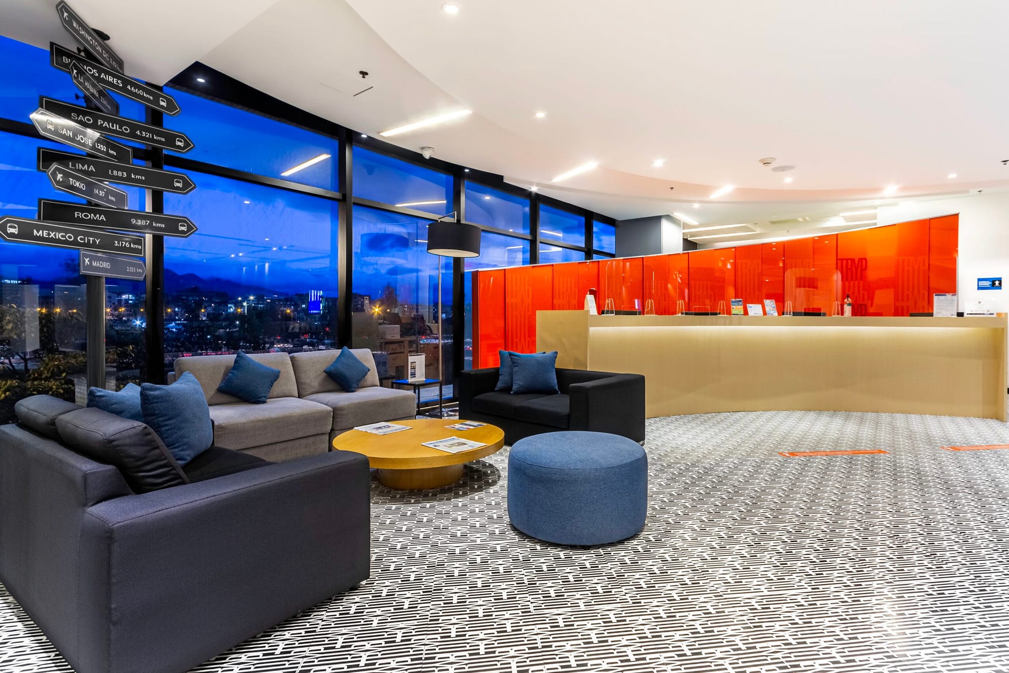 Lobby Hotel Tryp